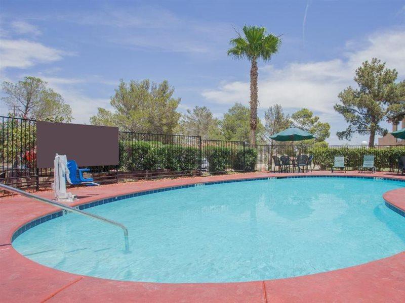 Super 8 By Wyndham Barstow Hotell Exteriör bild