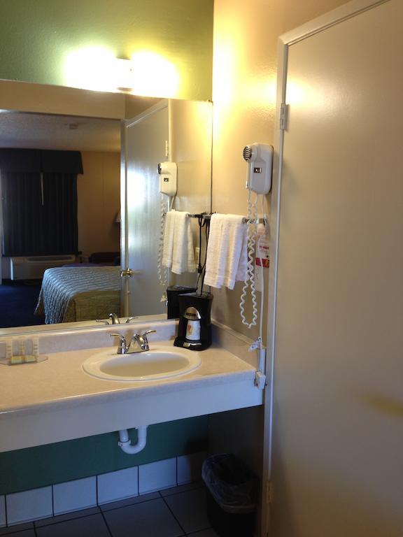 Super 8 By Wyndham Barstow Hotell Rum bild